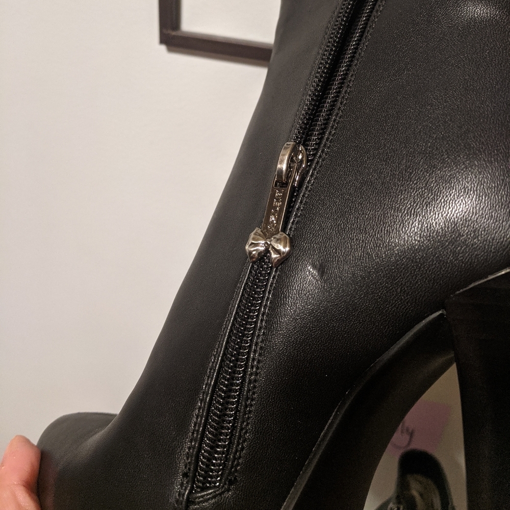 🎀 Betsy Leather Booties 🎀 - Picture 13 of 13